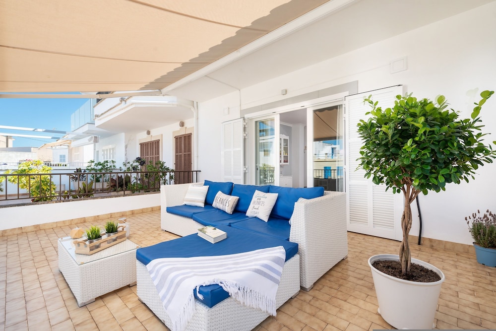 Sunset Village — 4-Star Luxury Hotel in Can Picafort, Spain