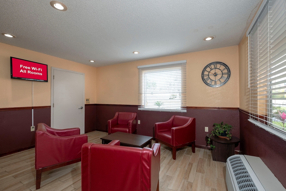 Red Roof Inn Valdosta University - photo 5