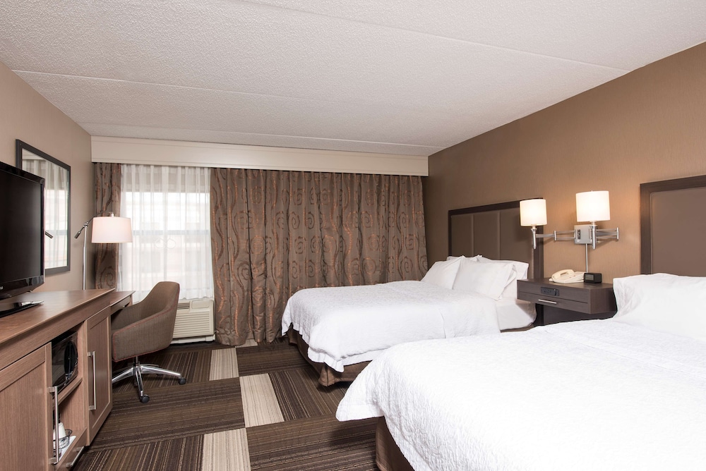 Hampton Inn Seymour - photo 12