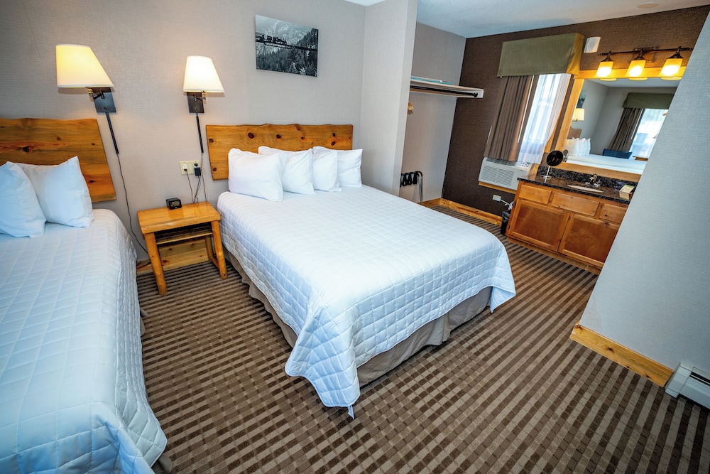 Hotel Estes - photo 24
