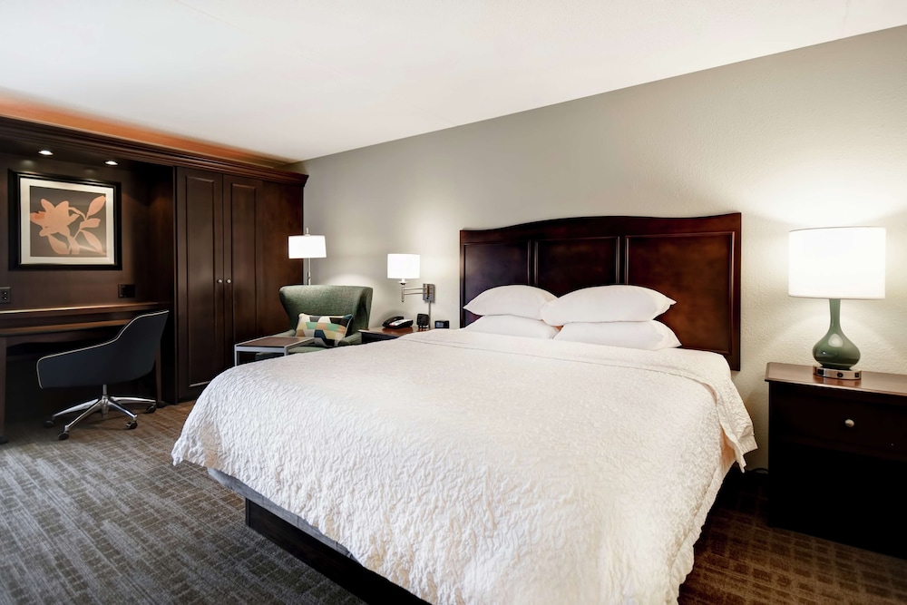 Hampton Inn Kansas City Overland Park - photo 24