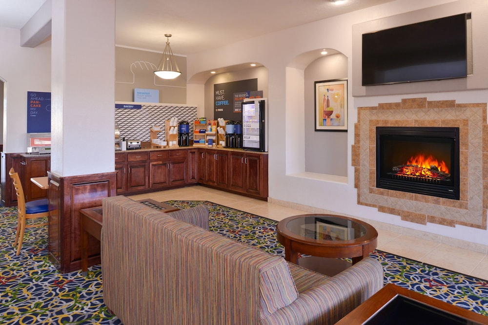 Holiday Inn Express & Suites Alamosa by IHG - photo 29