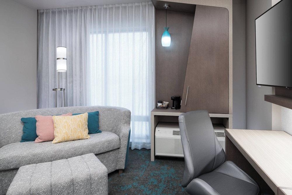 Courtyard by Marriott Houston Heights I 10 - photo 10