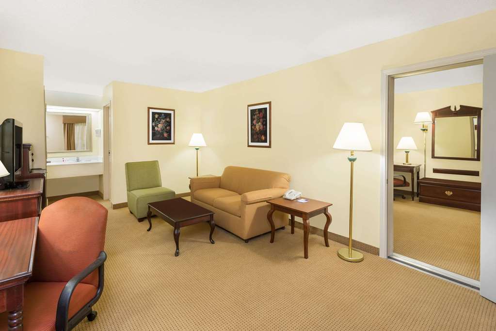 Baymont by Wyndham Griffin - photo 34