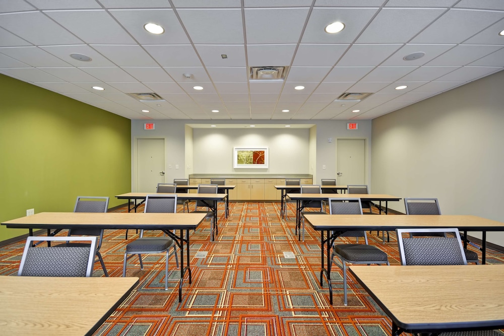 Home2 Suites by Hilton Opelika Auburn - photo 39