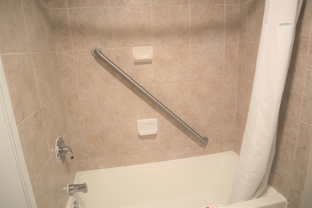 Baymont by Wyndham Norcross Atlanta - photo 12