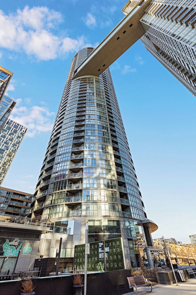 Toronto Harbour Suites - last minute hotel in Toronto