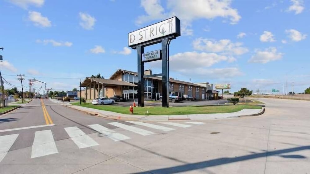 District Hotel Oklahoma City I 44 By OYO - photo 23