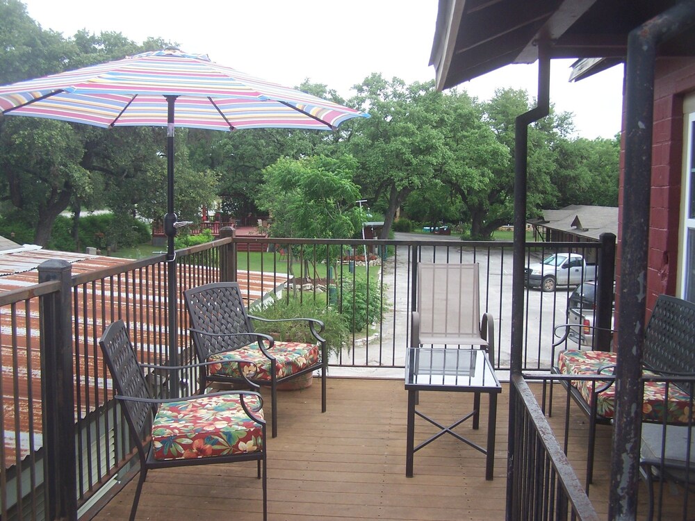 Blanco County Inn - photo 56