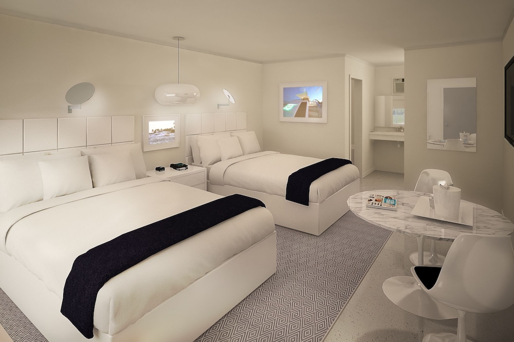 Sun Plaza Motel - photo 5