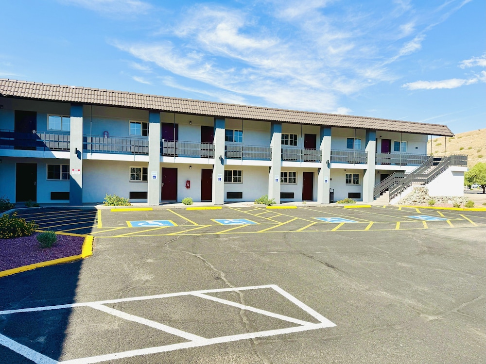 OYO Hotel Globe Miami AZ Highway 60 - photo 19