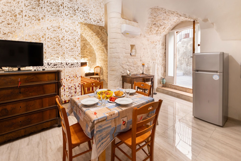 Casa Ferrante by BarbarHouse — 4-Star Luxury Hotel in Vieste, Italy