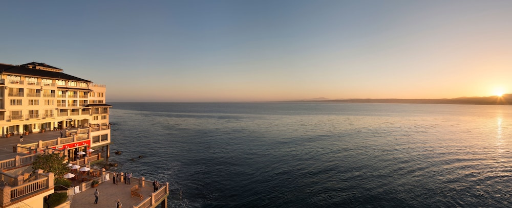 Monterey Plaza Hotel & Spa - photo 87