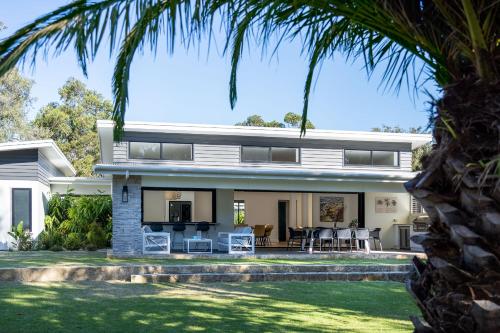 It's Five O'Clock Somewhere I Private Properties - carbon neutral hotel in Yallingup