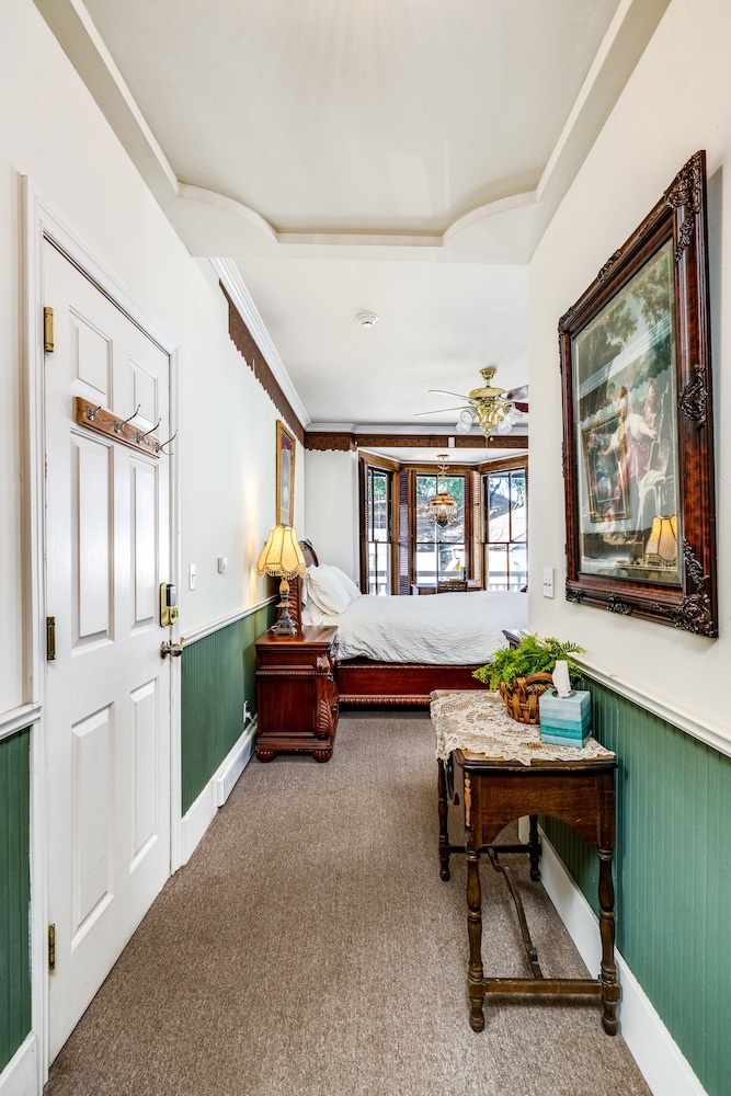 The Dutch Flat Hotel - photo 30