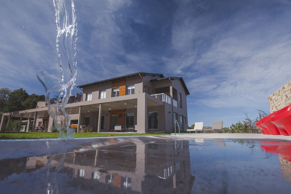 Amalinas Hotel in San Lorenzo, Argentina