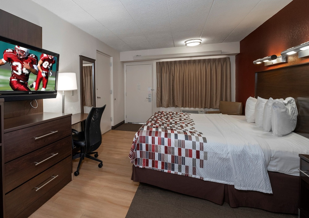 Red Roof Inn Minneapolis Plymouth - photo 16
