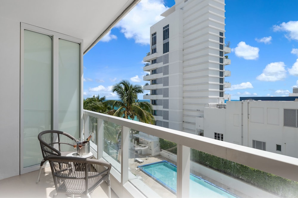 Fontainebleau Miami Beach Private Luxury Suites - photo 469