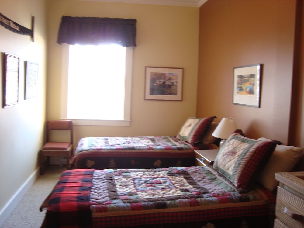 Bristol Suites - photo 6