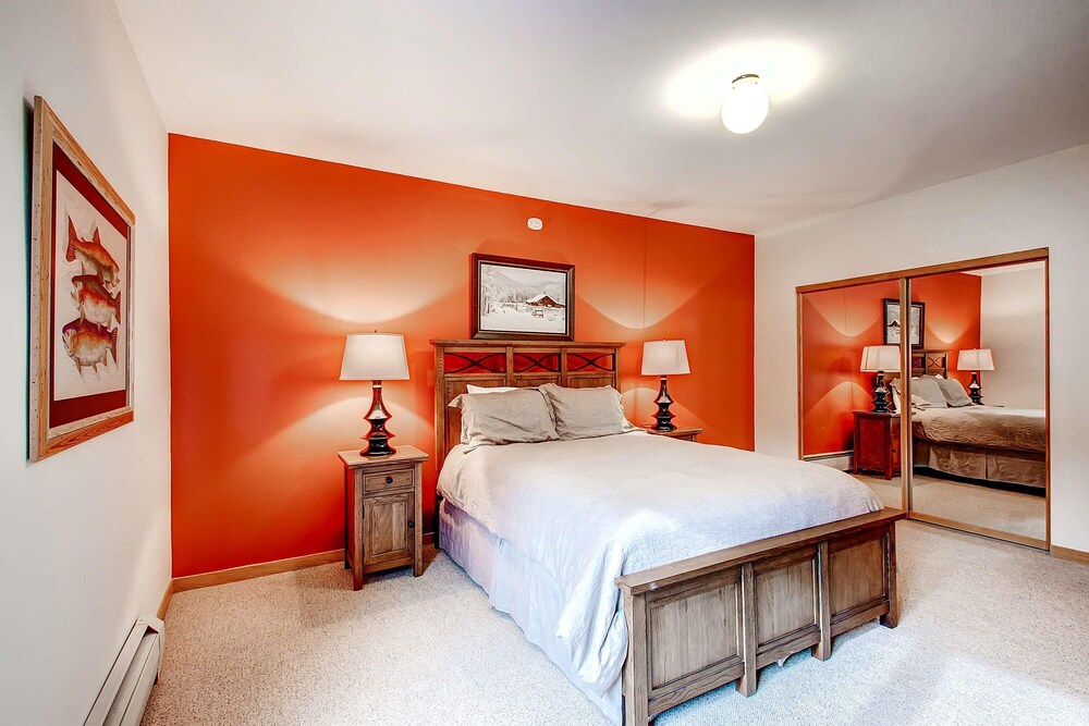 Mountaineer Townhomes #M1 By Peak Property Management - photo 2