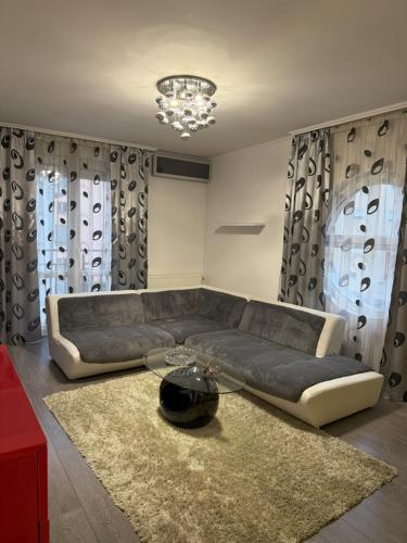 Mimi Apartman — 4-Star Luxury Hotel in Debrecen, Hungary