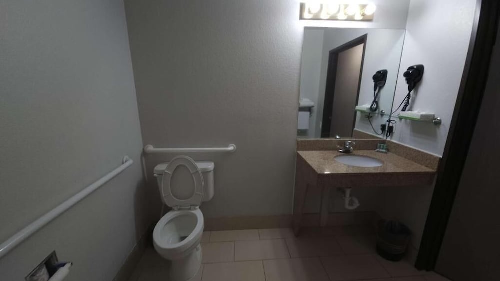 West Valley Inn - photo 16