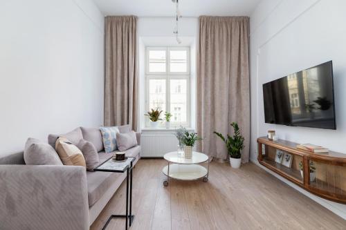 One Bedroom Apartment Dietla 68 street — 4-Star Luxury Hotel in Krakow, Poland