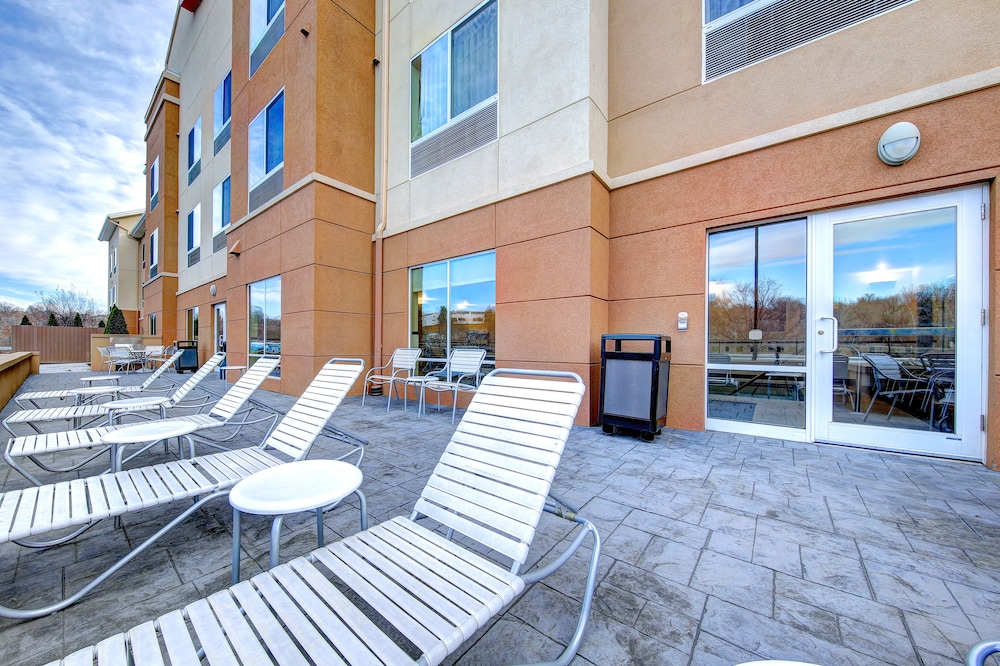 Fairfield Inn & Suites by Marriott Harrisburg West - photo 36