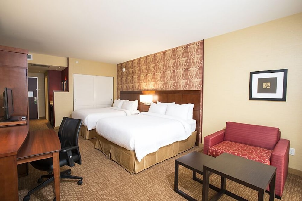 Courtyard Cincinnati Midtown Rookwood - photo 4