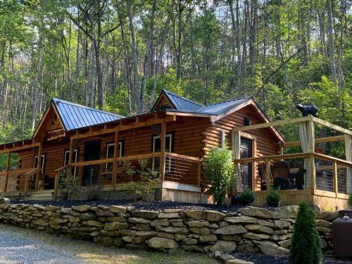 Gettin' Cozy - carbon neutral hotel in Sevierville