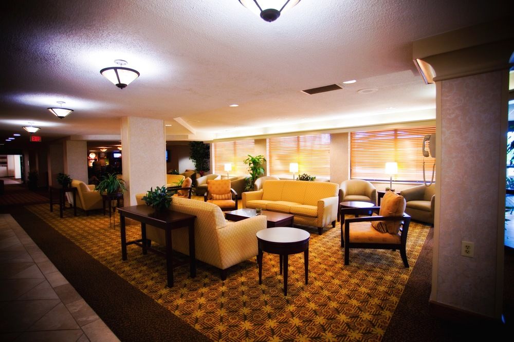 Holiday Inn Columbus North I 185 - photo 10