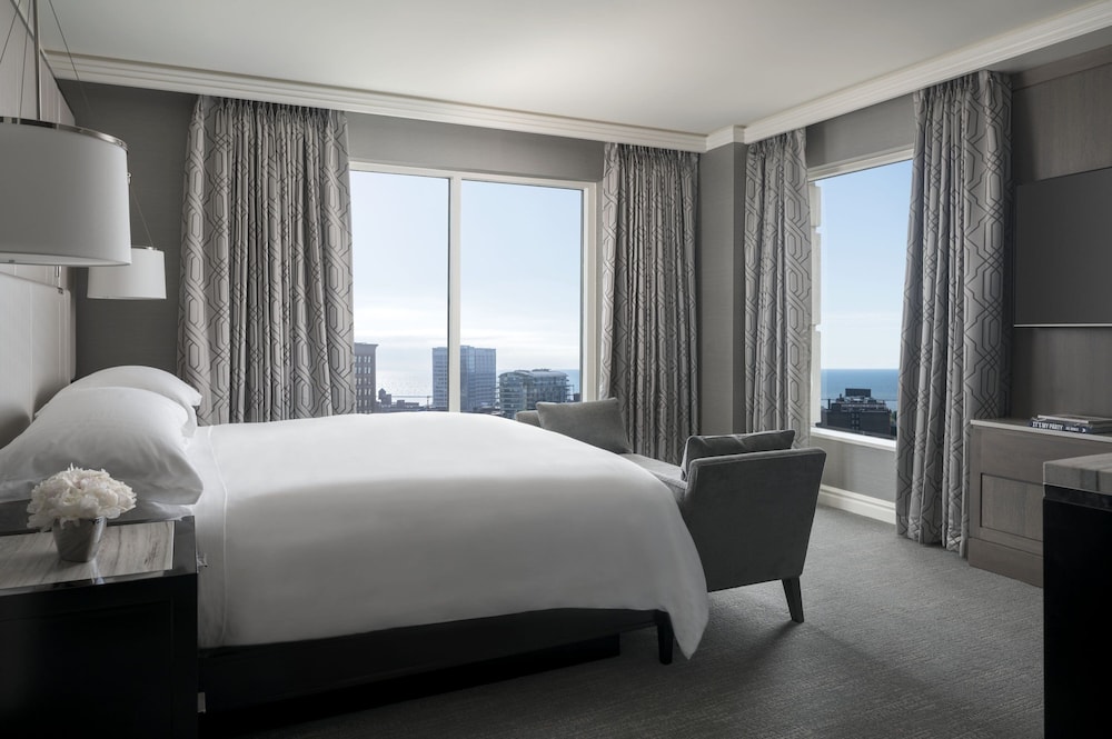 The Ritz Carlton Cleveland - photo 14