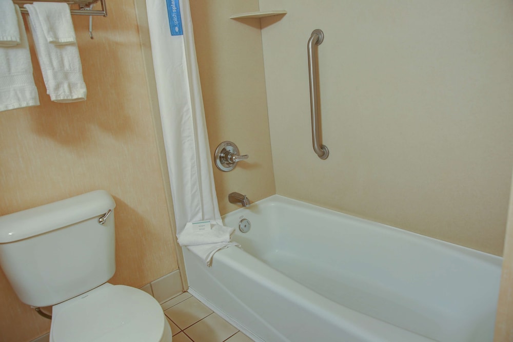 Hampton Inn Cedar City - photo 18