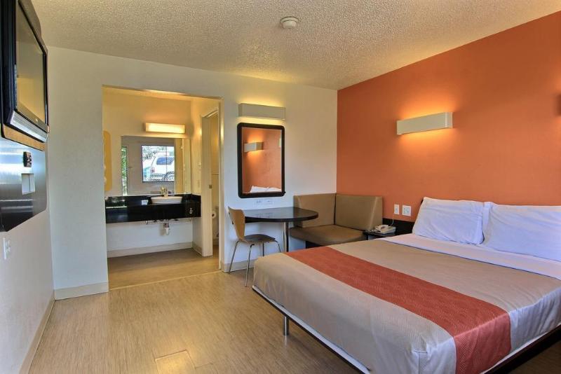 Motel 6 Austin Tx North Central - photo 24