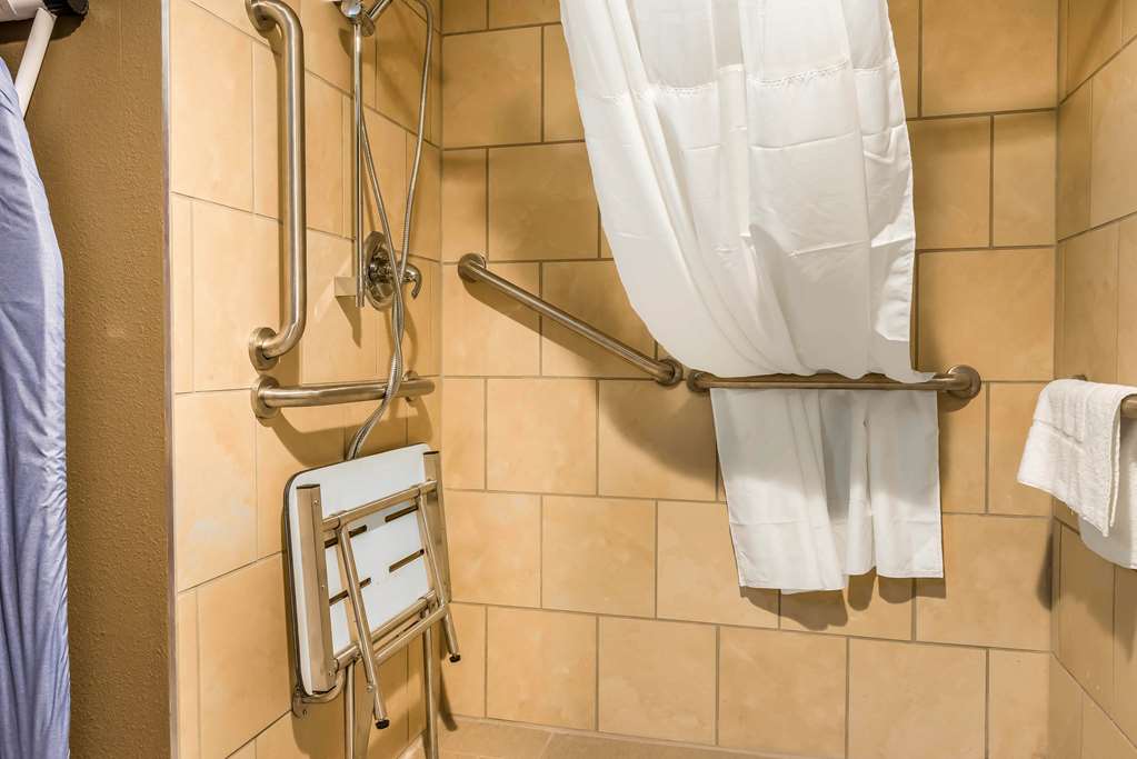 Clarion Inn Belle Vernon - photo 23