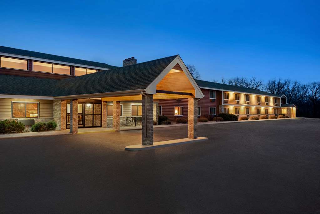 AmericInn by Wyndham Detroit Lakes - photo 3