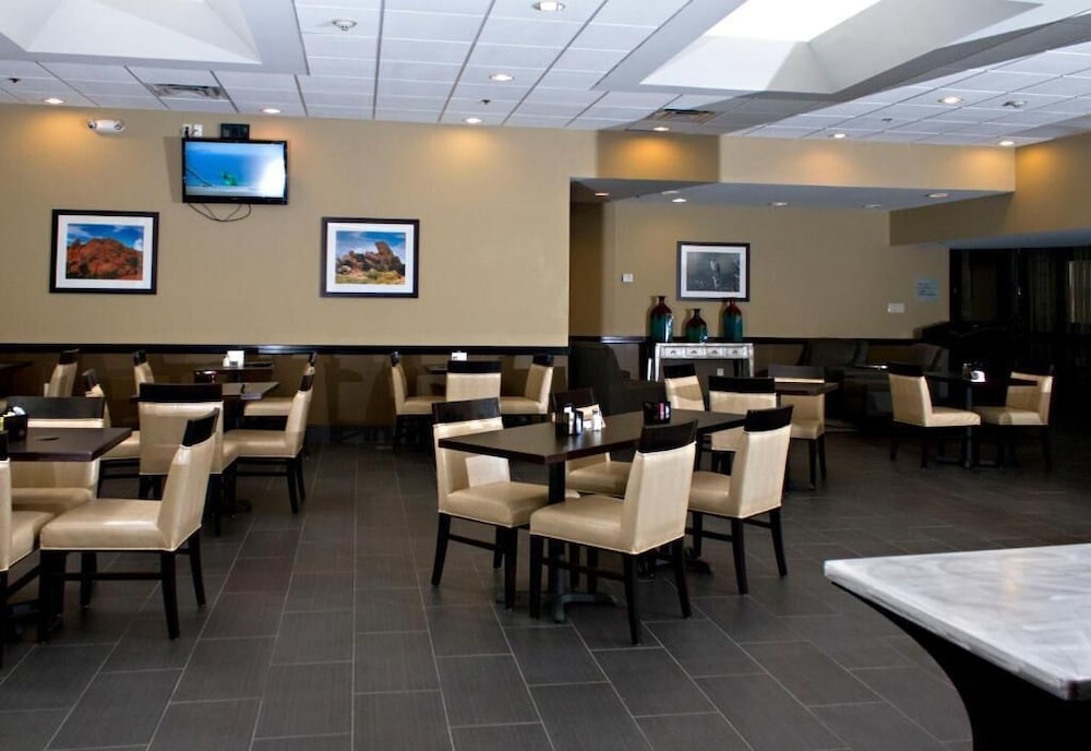 Wyndham Garden Texarkana - photo 16