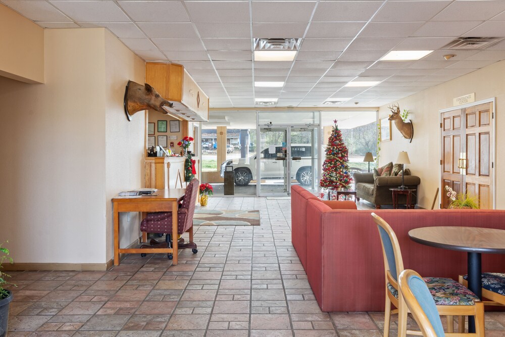 Travelers Place Inn & Suites - photo 41
