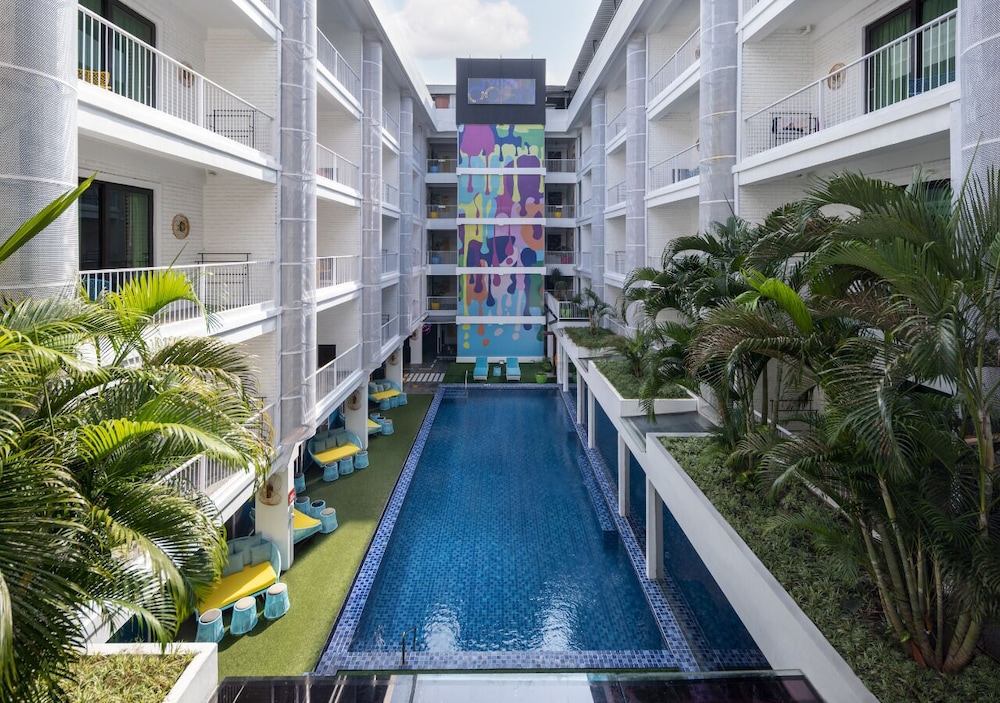 Dash Hotel Seminyak