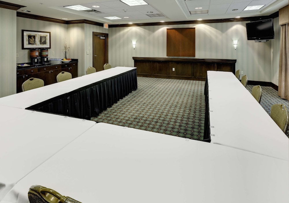 Hampton Inn & Suites Columbus Polaris - photo 26