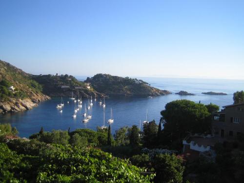 La Bouganville — 4-Star Luxury Hotel in Giglio Castello, Italy