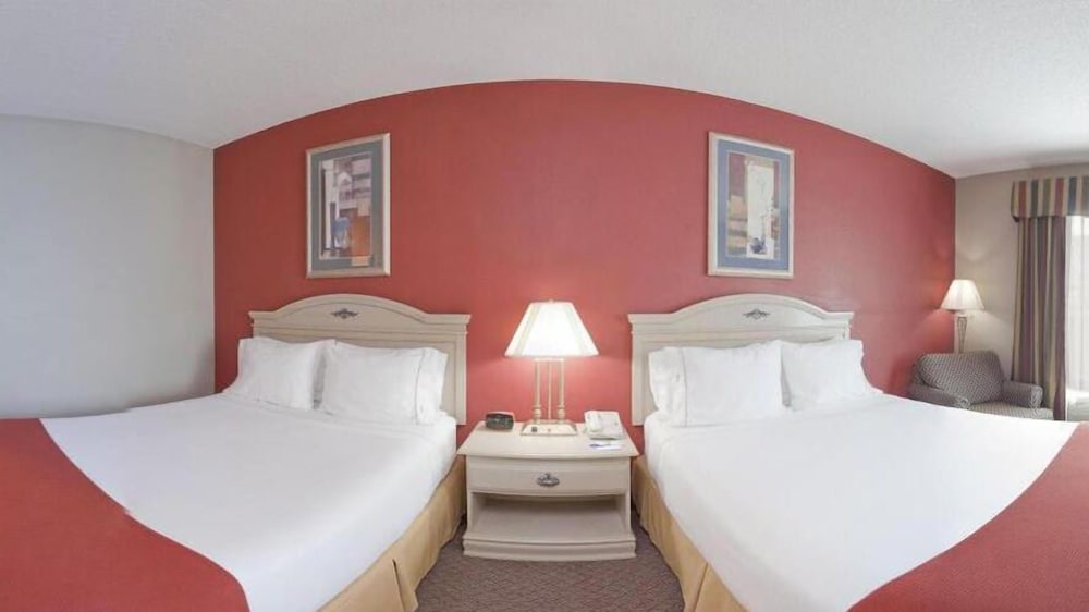 Holiday Inn Express & Suites London by IHG - photo 13