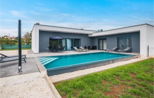 Awesome Home In Zminj With Wifi — 4-Star Luxury Hotel in Zminj, Croatia