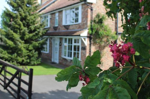 Brambling Fields B&B and Cottages — 4-Star Luxury Hotel in Malton, United Kingdom