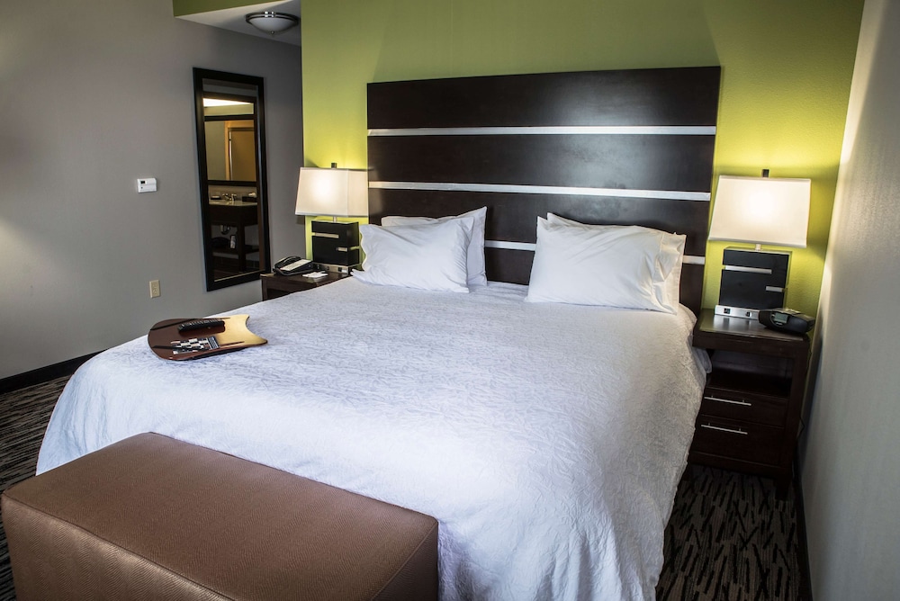 Hampton Inn Foley - photo 37