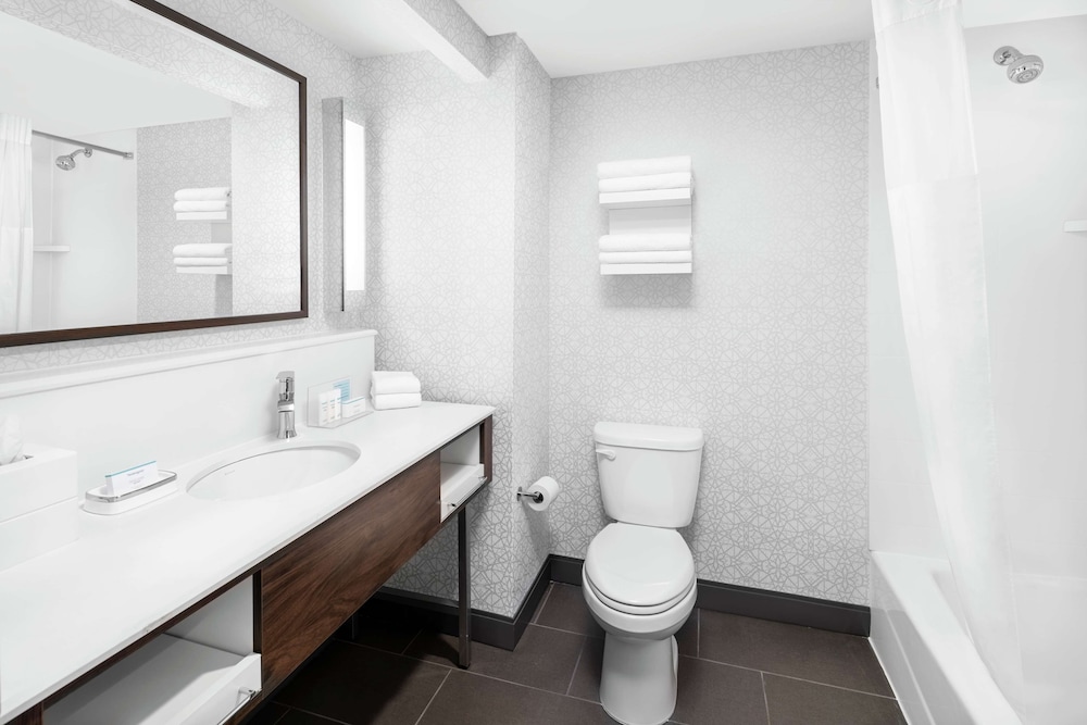 Hampton Inn & Suites Chicago Downtown - photo 35