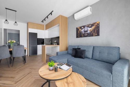 Nowoczesny Apartament w Krakowie z Klimatyzowanym Salonem Dwa Miejsca Postojowe by Noclegi Renters — 4-Star Luxury Hotel in Krakow, Poland