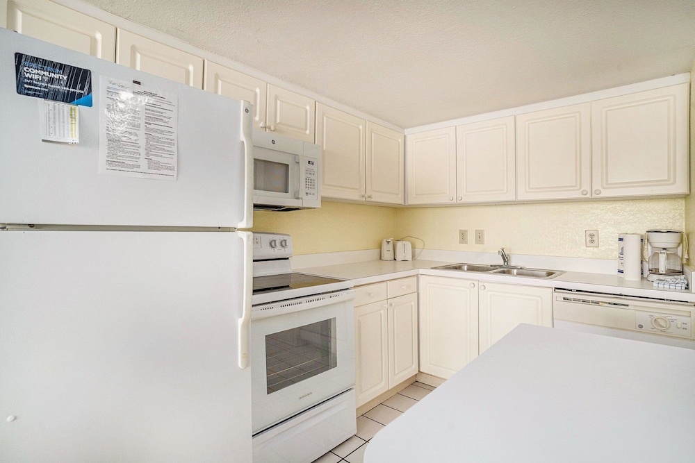 0603 Waters Edge Resort 1 Bedroom Condo by RedAwning - photo 6