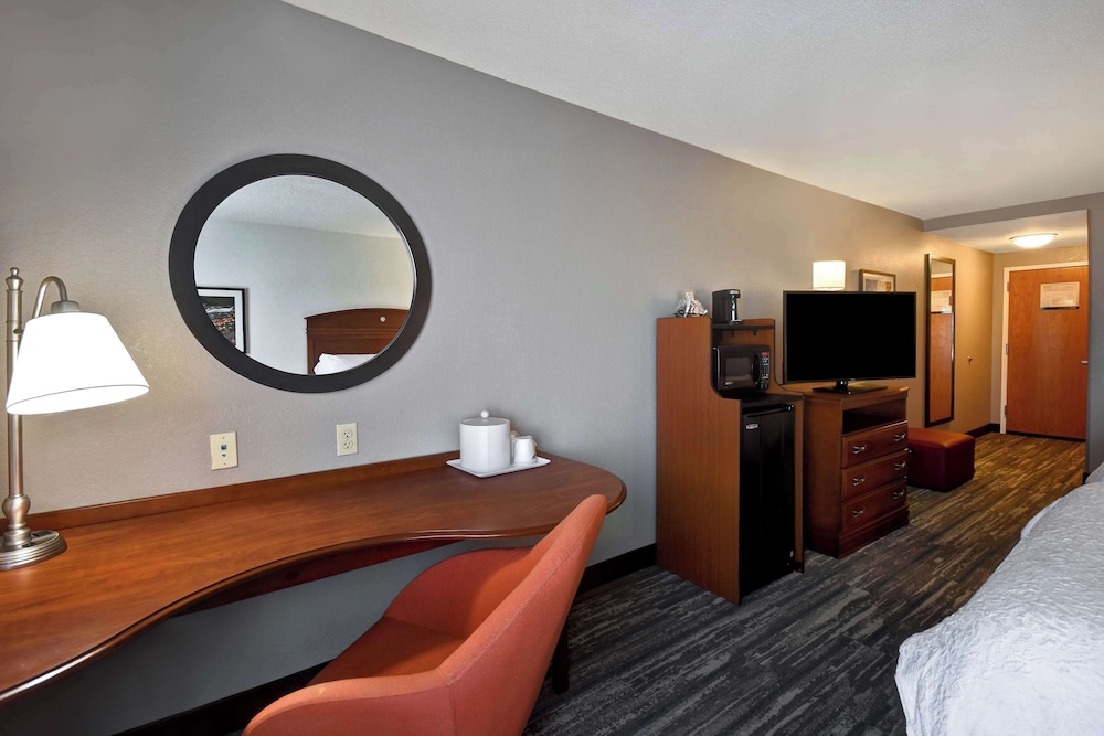 Hampton Inn Rutland - photo 16