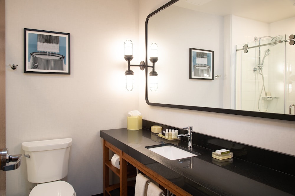 Hotel Indigo Madison Downtown by IHG - photo 24
